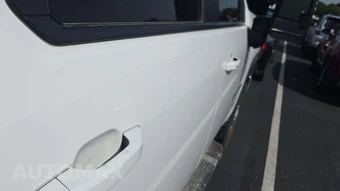 2025 Chevrolet Silverado 2500HD LT Crew Cab Medium Bed 1LT - miniatura 24