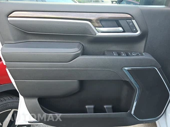2025 Chevrolet Silverado 2500HD LT Crew Cab Medium Bed 1LT - miniatura 9