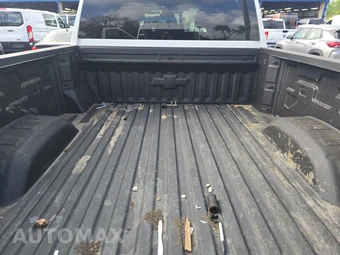 2025 Chevrolet Silverado 2500HD LT Crew Cab Medium Bed 1LT - miniatura 16