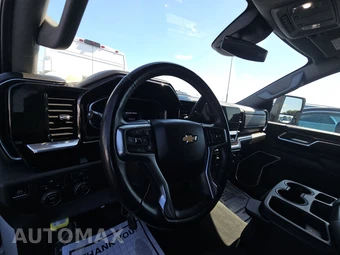 2025 Chevrolet Silverado 2500HD LT Crew Cab Medium Bed 1LT - miniatura 11