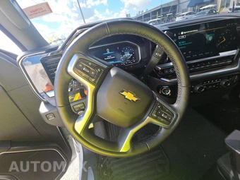 2025 Chevrolet Silverado 2500HD LT Crew Cab Medium Bed 1LT - miniatura 10