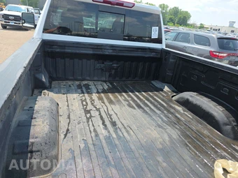 2025 Chevrolet Silverado 2500HD LT Crew Cab Medium Bed 1LT - miniatura 16