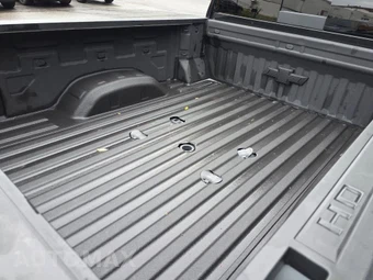 2025 Chevrolet Silverado 2500HD LT Crew Cab Medium Bed 1LT - miniatura 31