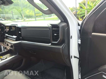 2025 Chevrolet Silverado 2500HD LTZ Crew Cab Medium Bed 1LZ - miniatura 16