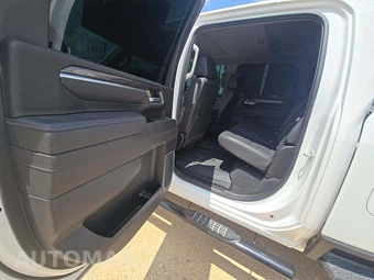 2025 Chevrolet Silverado 2500HD LTZ Crew Cab Medium Bed 1LZ - miniatura 13