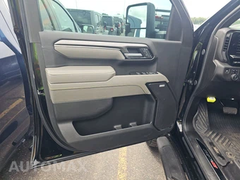 2025 Chevrolet Silverado 2500HD ZR2 Crew Cab Medium Bed 3LT - miniatura 9