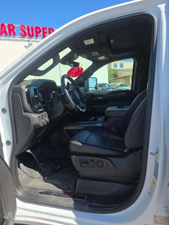2025 Chevrolet Silverado 2500HD ZR2 Crew Cab Medium Bed 3LT - miniatura 3