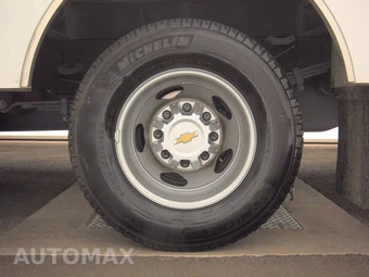 2025 Chevrolet Silverado 3500HD Cab Chassis Work Truck Crew Cab 1WT DRW - miniatura 12