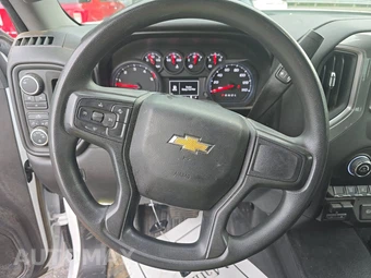 2025 Chevrolet Silverado 3500HD Cab Chassis Work Truck Crew Cab 1WT DRW - miniatura 16