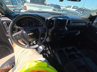 2025 Chevrolet Silverado 3500HD Cab Chassis Work Truck Crew Cab 1WT DRW - miniatura 11