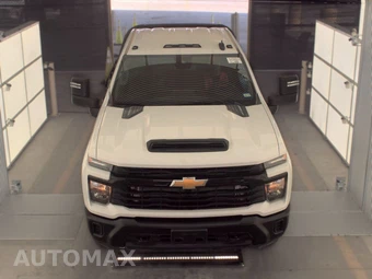 2025 Chevrolet Silverado 3500HD Cab Chassis Work Truck Crew Cab 1WT DRW - miniatura 2