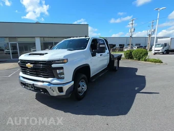 2025 Chevrolet Silverado 3500HD Cab Chassis Work Truck Crew Cab 1WT DRW - samochód z USA z aukcji Manheim, oferta Kup Teraz w AUTOMAX