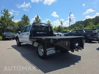 2025 Chevrolet Silverado 3500HD Cab Chassis Work Truck Crew Cab 1WT DRW - miniatura 2