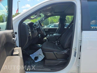 2025 Chevrolet Silverado 3500HD Cab Chassis Work Truck Crew Cab 1WT DRW - miniatura 6