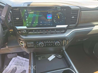 2025 Chevrolet Silverado 3500HD High Country Crew Cab Long Bed 3LZ DRW - miniatura 10