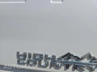 2025 Chevrolet Silverado 3500HD High Country Crew Cab Long Bed 3LZ DRW - miniatura 21