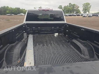 2025 Chevrolet Silverado 3500HD LT Crew Cab Long Bed 1LT - miniatura 17