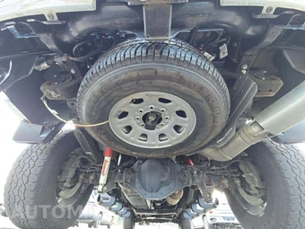 2025 Chevrolet Silverado 3500HD LTZ Crew Cab Medium Bed 1LZ - miniatura 12