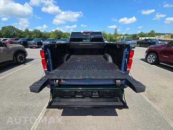 2025 Chevrolet Silverado 3500HD LTZ Crew Cab Medium Bed 1LZ - miniatura 11