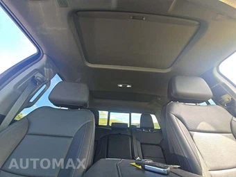 2025 Chevrolet Silverado 3500HD LTZ Crew Cab Medium Bed 1LZ - miniatura 11