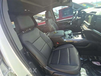 2025 Chevrolet Silverado 3500HD LTZ Crew Cab Medium Bed 1LZ - miniatura 18