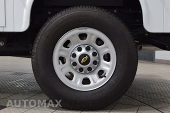 2025 Chevrolet Silverado 3500HD Work Truck Crew Cab Long Bed 1WT - miniatura 17