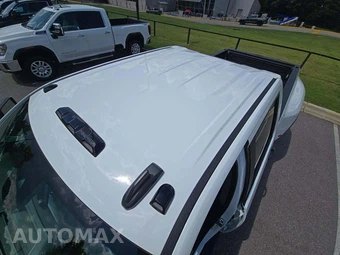 2025 Chevrolet Silverado 3500HD Work Truck Crew Cab Long Bed 1WT DRW - miniatura 9