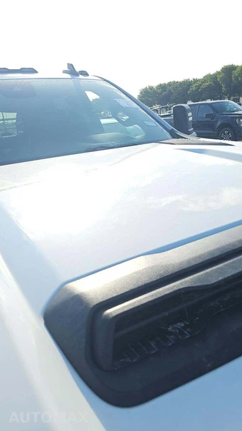 2025 Chevrolet Silverado 3500HD Work Truck Crew Cab Long Bed 1WT DRW - miniatura 28