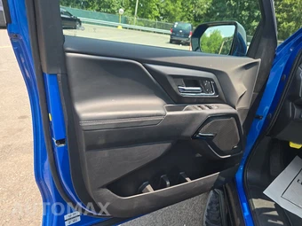 2025 Chevrolet Silverado EV LT Crew Cab Short Bed 3LT Extended Range - miniatura 9