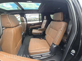 2025 Chevrolet Suburban High Country 3LZ - miniatura 13