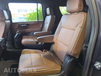 2025 Chevrolet Suburban High Country 3LZ - miniatura 13