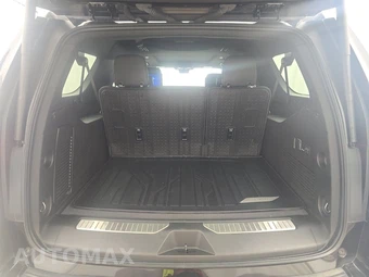 2025 Chevrolet Suburban High Country 3LZ - miniatura 17