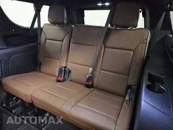 2025 Chevrolet Suburban High Country 3LZ - miniatura 14
