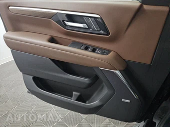 2025 Chevrolet Suburban High Country 3LZ - miniatura 9
