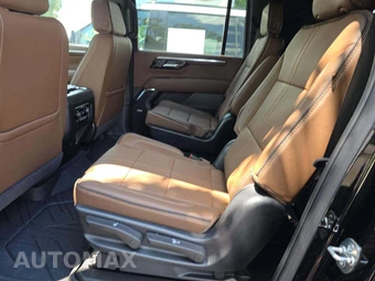2025 Chevrolet Suburban High Country 3LZ - miniatura 13