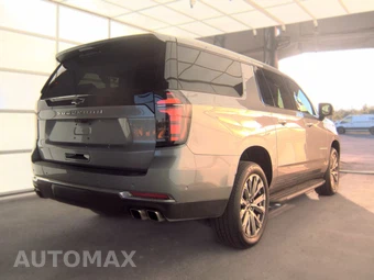 2025 Chevrolet Suburban High Country 3LZ - miniatura 4