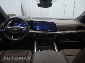 2025 Chevrolet Suburban High Country 3LZ - miniatura 11