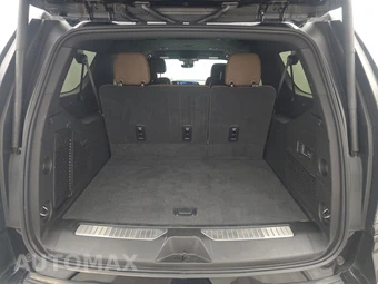2025 Chevrolet Suburban High Country 3LZ - miniatura 17