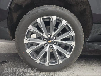 2025 Chevrolet Suburban High Country 3LZ - miniatura 5