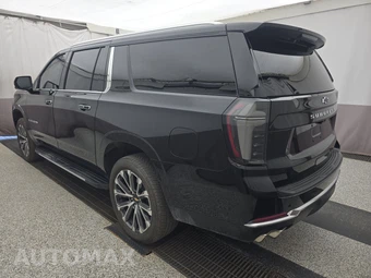 2025 Chevrolet Suburban High Country 3LZ - miniatura 6