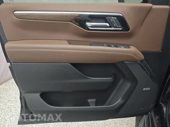 2025 Chevrolet Suburban High Country 3LZ - miniatura 9