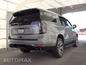 2025 Chevrolet Suburban High Country 3LZ - miniatura 4