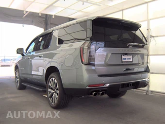 2025 Chevrolet Suburban High Country 3LZ - miniatura 6