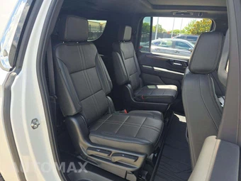 2025 Chevrolet Suburban High Country 3LZ - miniatura 17