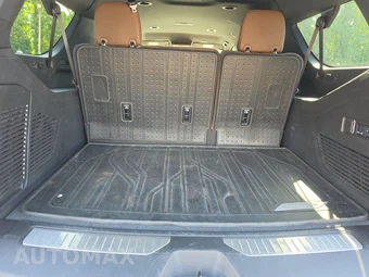 2025 Chevrolet Suburban High Country 3LZ - miniatura 17