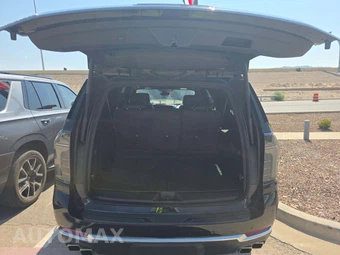 2025 Chevrolet Suburban High Country 3LZ - miniatura 15