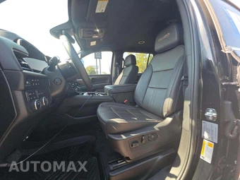 2025 Chevrolet Suburban High Country 3LZ - miniatura 6