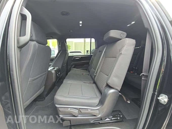 2025 Chevrolet Suburban LS 1LS - miniatura 10