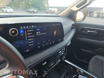 2025 Chevrolet Suburban LS 1LS - miniatura 11