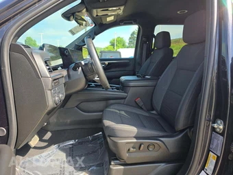 2025 Chevrolet Suburban LS 1LS - miniatura 3